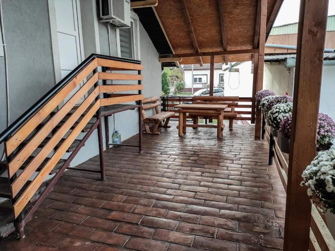 S. A. L. Prenociste Apartment Zrenjanin Bagian luar foto